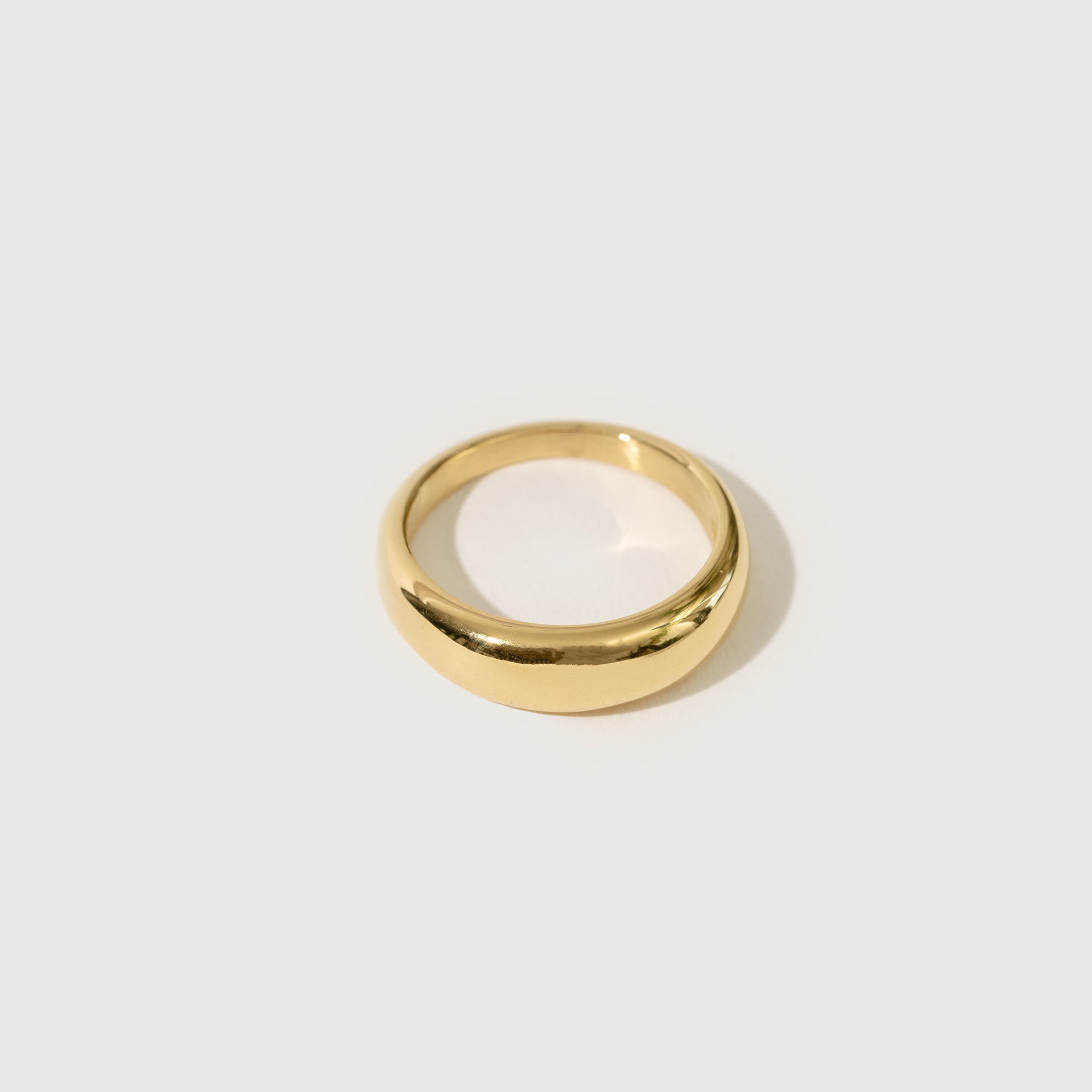 Adèle Ring