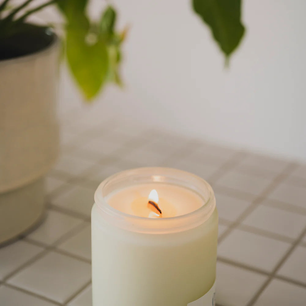 Crackling Candle